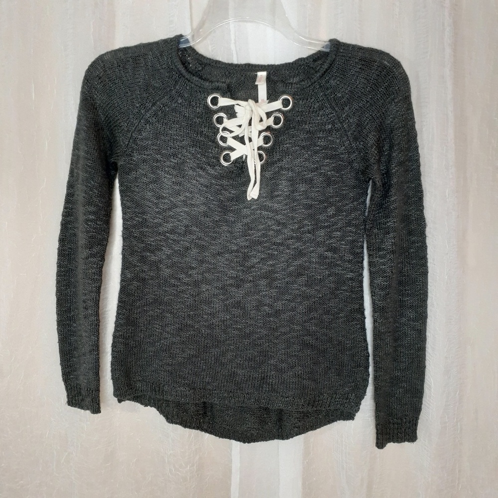 Xhileration‎ Gray Lace Up Front Sweater